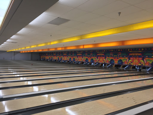 Bowling Alley «Buffaloe Lanes Cary Family Bowling Center», reviews and photos, 151 High House Rd, Cary, NC 27511, USA