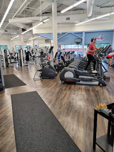 Gym «Fitness 19», reviews and photos, 2400 Lime Kiln Ln #G, Louisville, KY 40222, USA