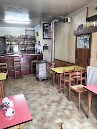 Atmosphère du Café Café Peyratout à Peyrat-le-Château - n°1