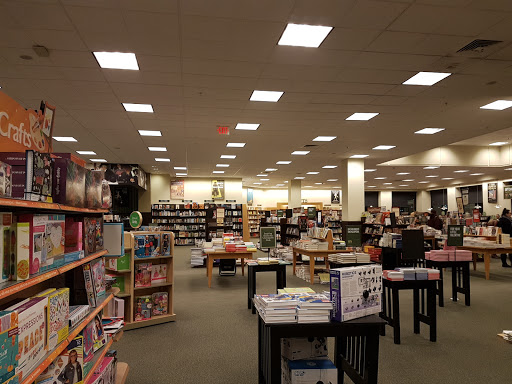 Book Store «Barnes & Noble», reviews and photos, 131 Colonie Center #355, Albany, NY 12205, USA