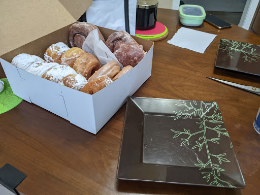 Donut Shop «Plainfield Donut Shop», reviews and photos, 131 Watchung Ave, Plainfield, NJ 07060, USA