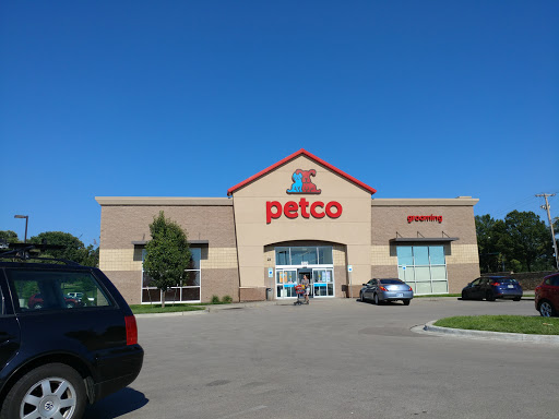 Pet Supply Store «Petco Animal Supplies», reviews and photos, 600 NE Vivion Rd, Kansas City, MO 64118, USA