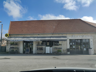 l'espace 24/24 à Lierville