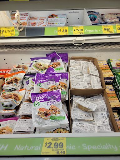 Grocery Store «Grocery Outlet Bargain Market», reviews and photos, 1366 E Main St, Woodland, CA 95776, USA