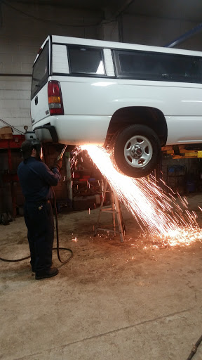 Auto Repair Shop «Muskegon Brake & Tire», reviews and photos, 848 E Broadway Ave, Muskegon, MI 49444, USA