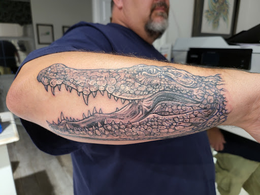Tattoo Shop «Daylight Moon Tattoo», reviews and photos, 15215 Northrup Cuevas Rd, Gulfport, MS 39503, USA
