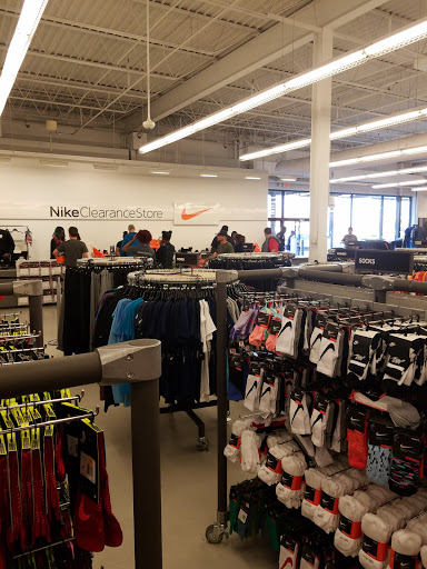 Clothing Store «Nike Clearance Store», reviews and photos, 4099 S Plaza Dr, Memphis, TN 38116, USA