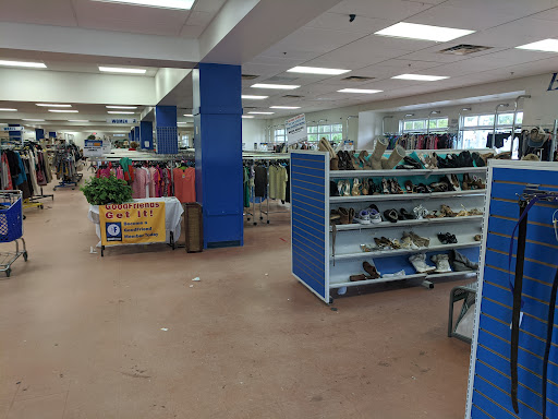 Thrift Store «Goodwill Jupiter Super Store & Donation Center», reviews and photos, 1280 W Indiantown Rd, Jupiter, FL 33458, USA