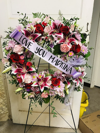 Florist «Metro Florist & Gifts», reviews and photos, 216 W 6th St, Ferris, TX 75125, USA