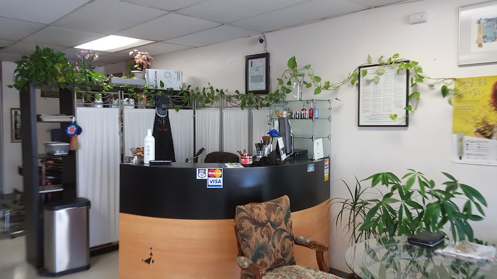 Town Hair Salon 90680