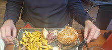 Hamburger du Restaurant L'Écurie à Paris - n°6