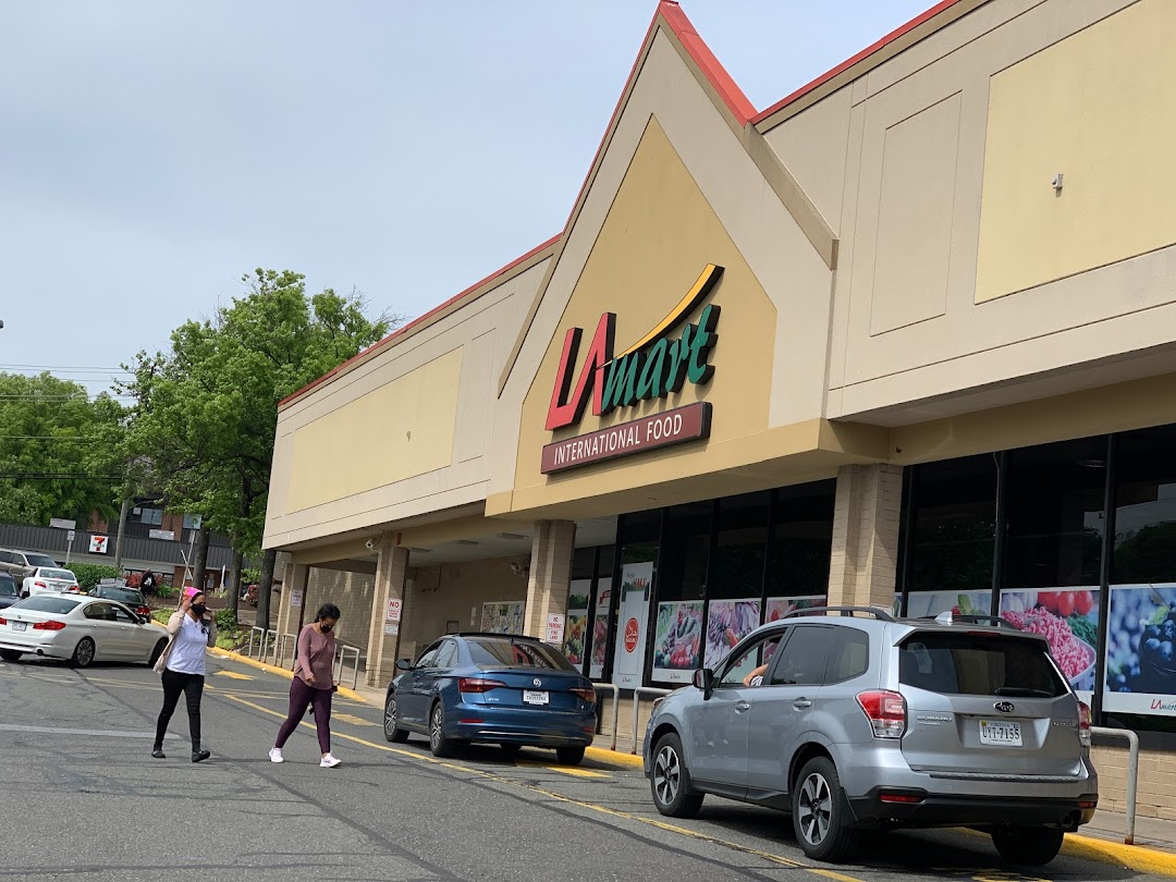 LA Mart International Food
