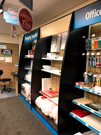 Shipping and Mailing Service «The UPS Store», reviews and photos, 411A Highland Ave, Somerville, MA 02144, USA