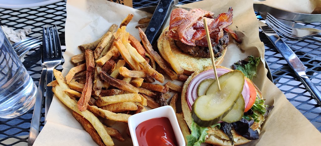 Kingdom Taproom 05819