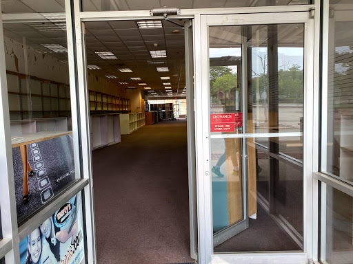 Shopping Mall «Essex Green Shopping Center», reviews and photos, 495 Prospect Ave, West Orange, NJ 07052, USA