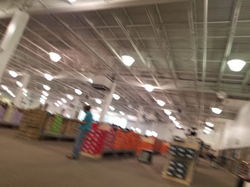 Shoe Store «DSW Designer Shoe Warehouse», reviews and photos, 2201 S Interstate 35 E, Denton, TX 76205, USA