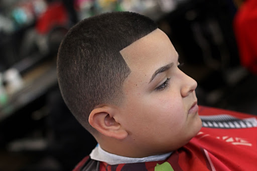Barber Shop «Just Blaze Barber Shop Inc», reviews and photos, 2451 E Semoran Blvd, Apopka, FL 32703, USA