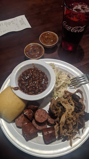 Barbecue Restaurant «Whole Hog Cafe - Conway», reviews and photos, 150 E Oak St # A, Conway, AR 72032, USA