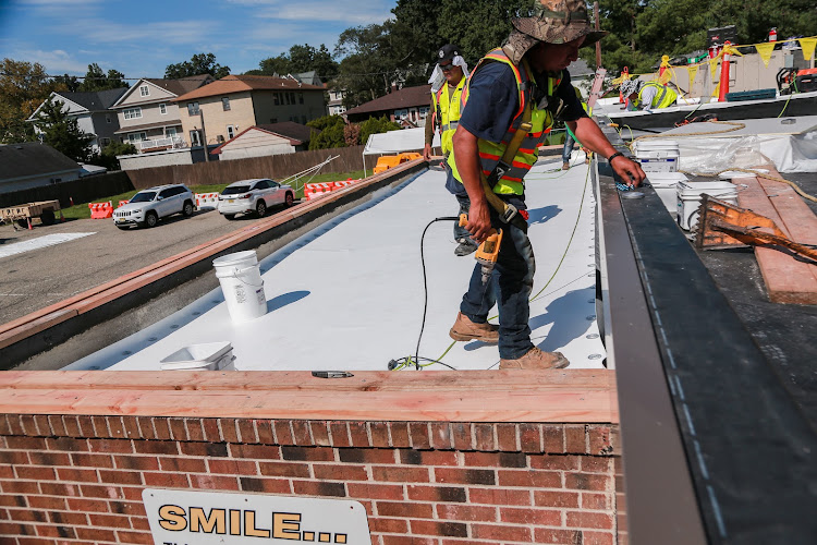 PB Roofing - Roofing Contractor in Elmwood Park, New Jersey