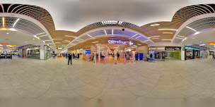 Photo n°17 de Centre Commercial Carrefour Bourges Coeur de Marais à Bourges ()