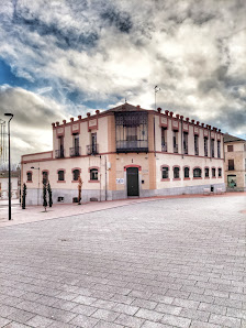 Casa Escuela Pías Santiago Uno C. Santiago, 1, 37008 Salamanca, España