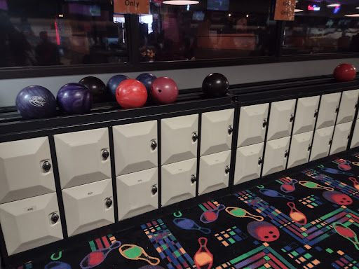 Bowling Alley «Cedarvale Lanes», reviews and photos, 3883 Cedar Grove Pkwy, Eagan, MN 55122, USA