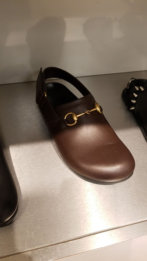 Boutique «Gucci Outlet», reviews and photos, 50 Hartz Way, Secaucus, NJ 07094, USA