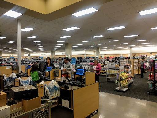 Department Store «Nordstrom Rack Stephanie Street Center», reviews and photos, 579 N Stephanie St, Henderson, NV 89014, USA