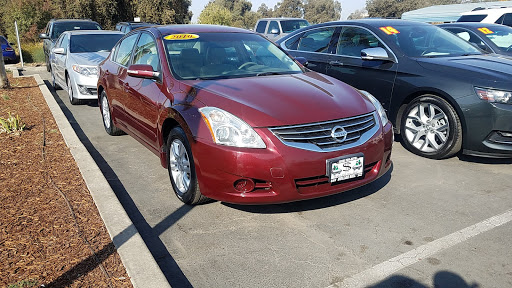 Used Car Dealer «Dollar Bill Auto Sales», reviews and photos, 1234 E Center Ave, Visalia, CA 93292, USA