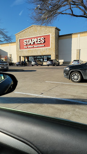 Office Supply Store «Staples», reviews and photos, 812 W McDermott Dr, Allen, TX 75013, USA