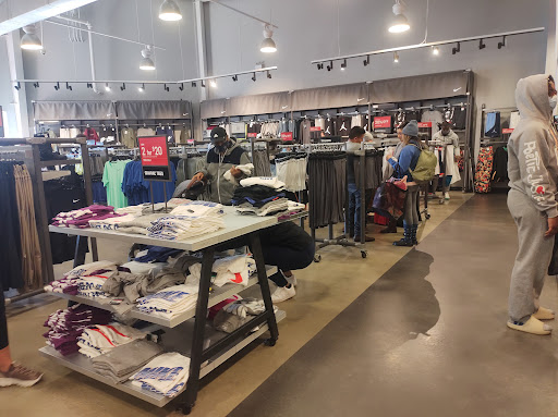 Shopping Mall «Carolina Premium Outlets», reviews and photos, 1025 Outlet Center Dr, Smithfield, NC 27577, USA