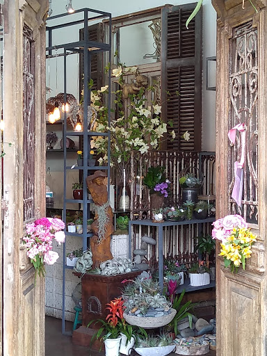 Florist «Enchanted Florist», reviews and photos, 11102 Los Alamitos Blvd, Los Alamitos, CA 90720, USA