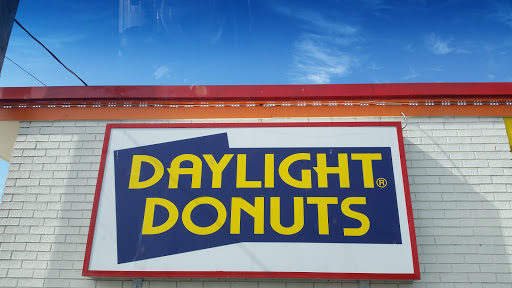 Donut Shop «Daylight Donuts», reviews and photos, 1614 E 16th Ave, Cordele, GA 31015, USA