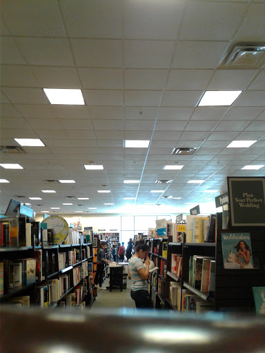 Book Store «Barnes & Noble Booksellers Palms Crossing», reviews and photos, 3300 W Frontage Rd #1100, McAllen, TX 78501, USA