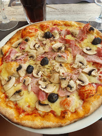 Pizza du Pizzeria La Patouille à Saint-Cyr-sur-Mer - n°2