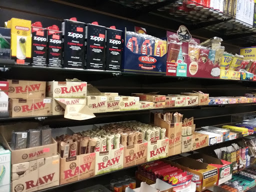 Tobacco Shop «Waves Smoke & Vapes», reviews and photos, 6740 E University Dr #103, Mesa, AZ 85205, USA