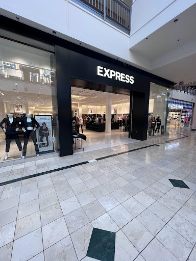 Express, 250 Lehigh Valley Mall, Whitehall, PA 18052, USA, 