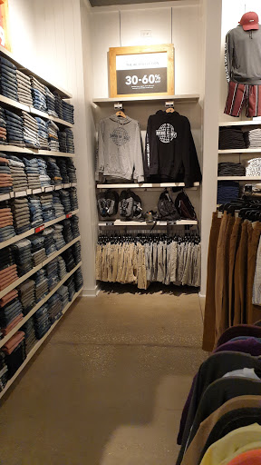 Clothing Store «AEO Factory Store», reviews and photos, 8200 Vineland Ave Suite 101, Orlando, FL 32821, USA