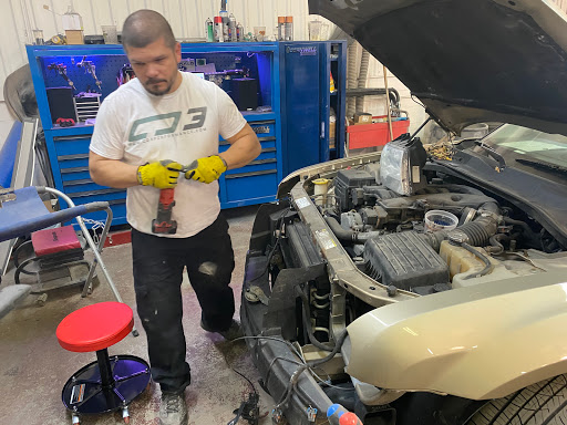 Auto Body Shop «Maaco Collision Repair & Auto Painting», reviews and photos, 1250 Cesar E Chavez Ave, Pontiac, MI 48340, USA