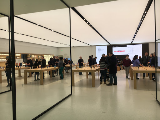 Computer Store «Apple Natick Collection», reviews and photos, 1245 Worcester St, Natick, MA 01760, USA