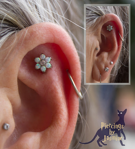 Explore ferret tattoo ideas, creative tattoo ideas in Bloomington, available at Smokin Aces Tattoo Company