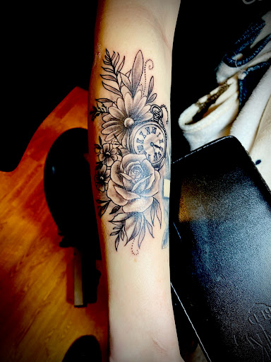 Explore cool sister tattoo ideas, creative tattoo ideas in Mercer, available at Skips Tattoo Shop