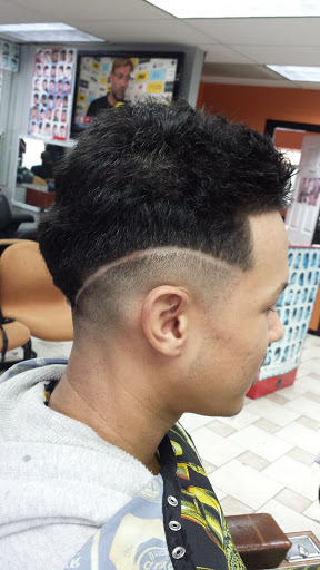 Barber Shop «St. Johns Barber Shop», reviews and photos, 22815 Pacific Hwy S, Des Moines, WA 98198, USA