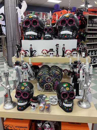 Home Goods Store «Christmas Tree Shops», reviews and photos, 1298 Worcester St, Natick, MA 01760, USA