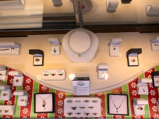 Check Cashing Service «Cashland», reviews and photos, 10 Canton Rd, Akron, OH 44312, USA