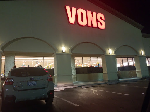 Grocery Store «Vons», reviews and photos, 435 W Foothill Blvd, Glendora, CA 91741, USA