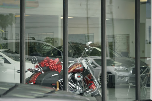 Car Dealer «New Wave Auto Sales», reviews and photos, 19206 US-19, Clearwater, FL 33764, USA