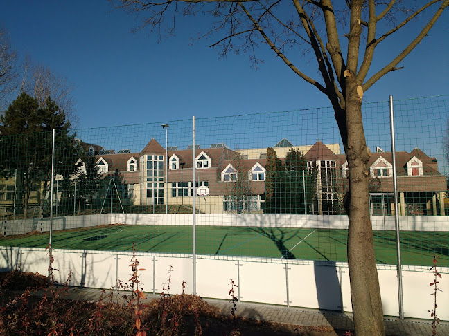 School of Business Dunakeszi