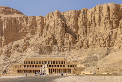 الدير البحري (المعبد الجنائزي لحتشبسوت, ومعابد آخري..)