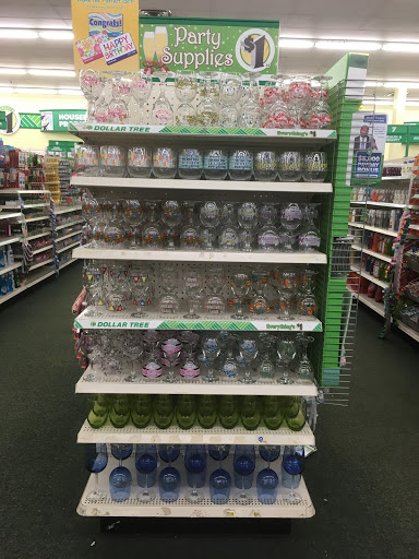 Dollar Store «Dollar Tree», reviews and photos, 24 Portland Ave, Bergenfield, NJ 07621, USA